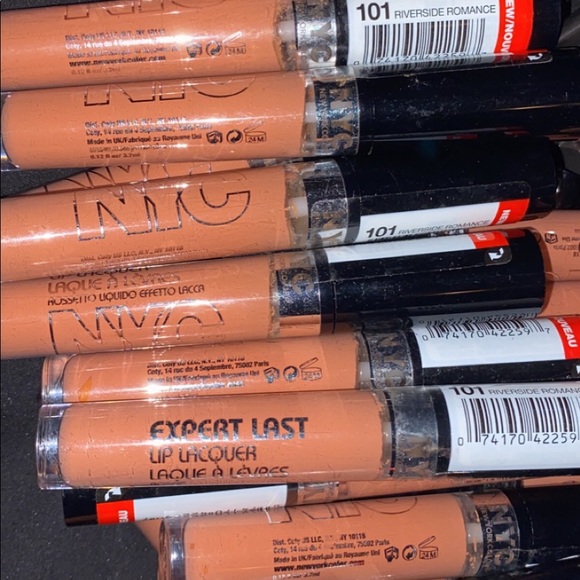 N.Y.C lipstick - Picture 2 of 3